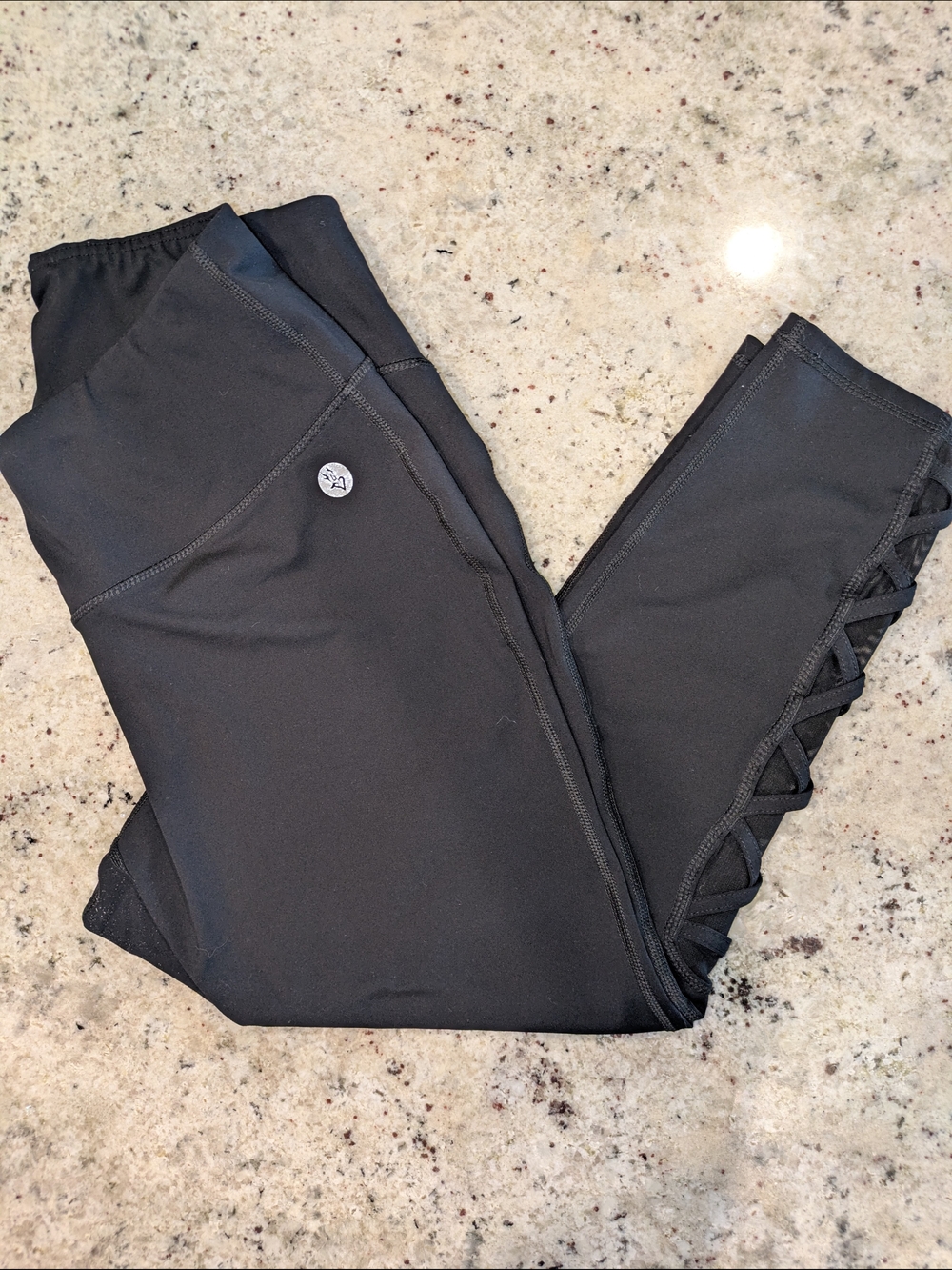 Torrid Active Size 1 Black Lattice Crop Leggings High Rise Workout Athleisure